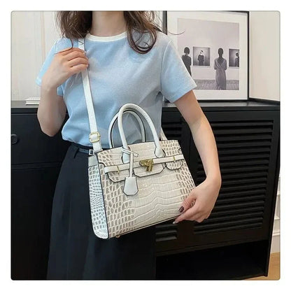 Bolsa Feminina em Couro PU Textura Croco Modelo Blinkin