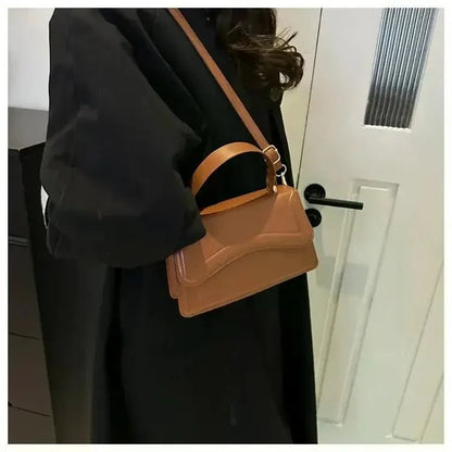 Bolso Bandolera Femenino con Diseño Estructurado Modelo Belle Époque